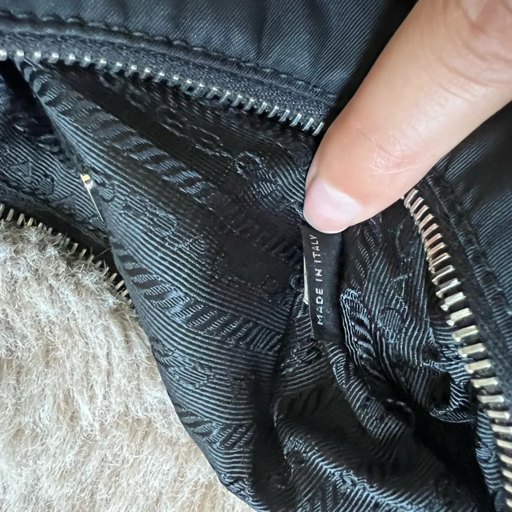 Prada Re-edition - Picture 5 of 9